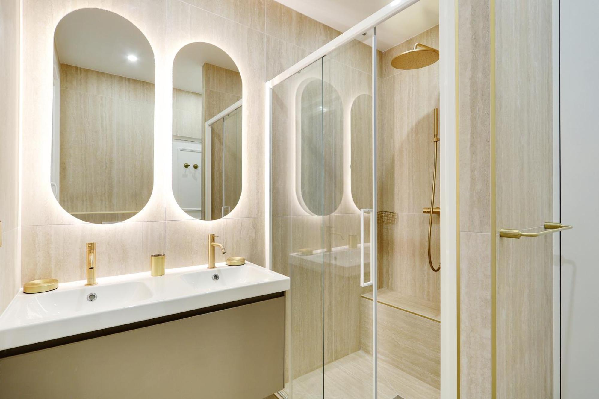 Pick A Flat'S Apartments In Opera Saint Lazarre - Rue De L'Isly Paris Exterior photo