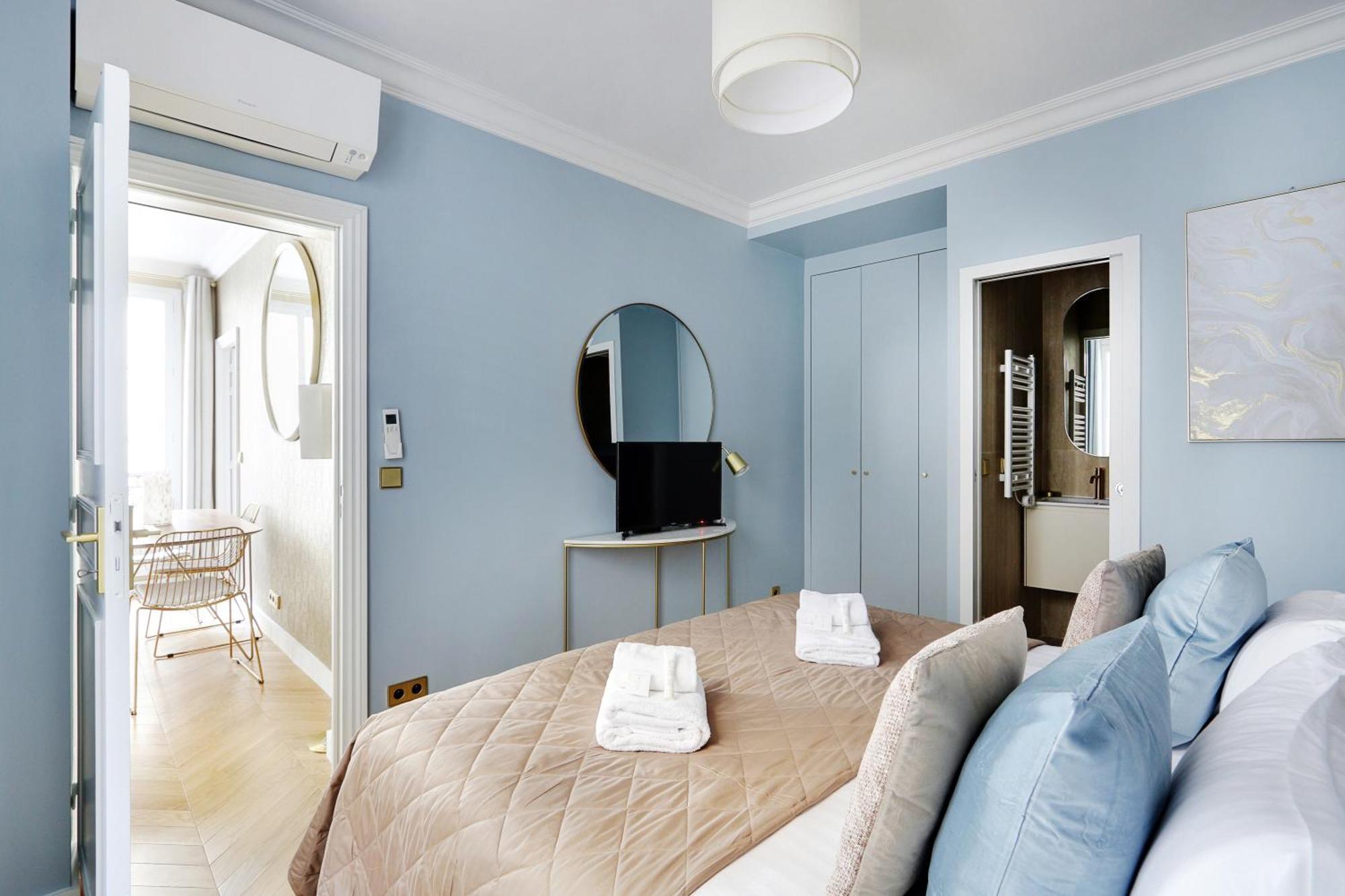 Pick A Flat'S Apartments In Opera Saint Lazarre - Rue De L'Isly Paris Exterior photo