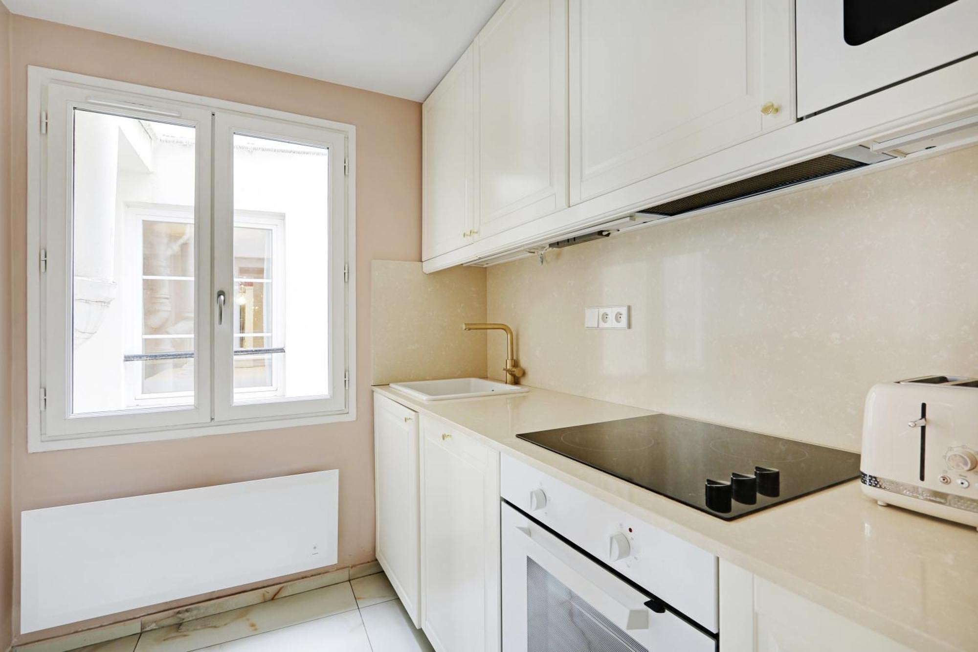 Pick A Flat'S Apartments In Opera Saint Lazarre - Rue De L'Isly Paris Exterior photo